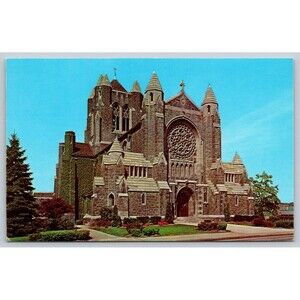 Vintage Dexter Press Postcard Cathedral of the Blessed Sacrament Greensburg PA